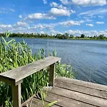 Chill & Grill I Whirlpool I Kamin I Steg I Boot Vakantiehuis *
