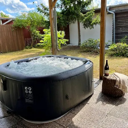 Chill & Grill I Whirlpool I Kamin I Steg I Boot Prázdninový dům *