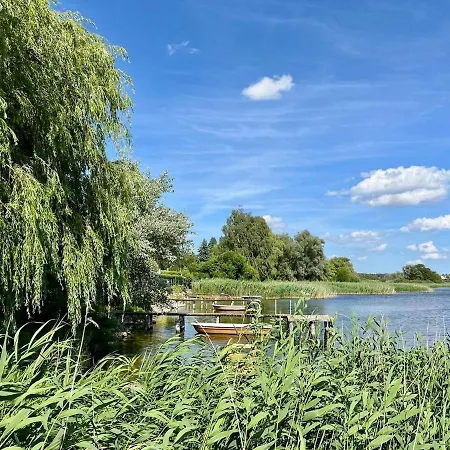 Chill & Grill I Whirlpool I Kamin I Steg I Boot * Blankensee
